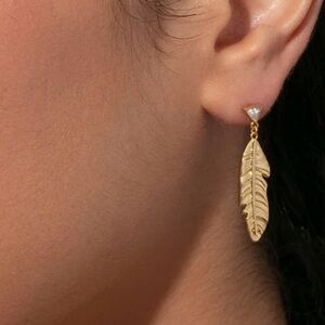 NEW Uncommon James Gold Feather Earrings